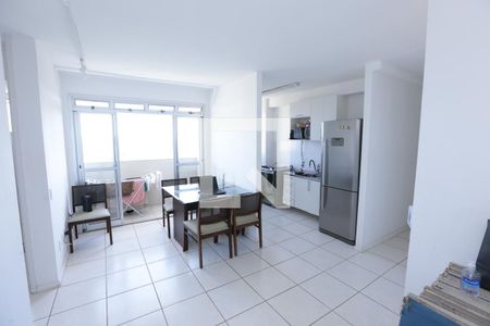 Sala de apartamento para alugar com 2 quartos, 60m² em Monte Castelo, Contagem