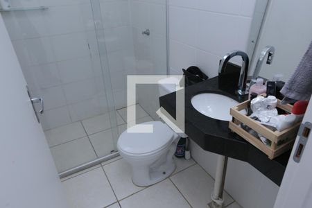 Banheiro da Suíte de apartamento para alugar com 2 quartos, 60m² em Monte Castelo, Contagem