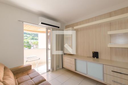 Sala de apartamento para alugar com 3 quartos, 83m² em Itacorubi, Florianópolis