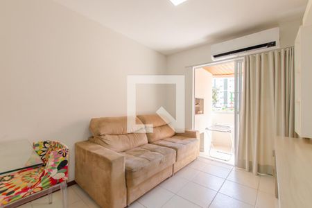 Sala de apartamento para alugar com 3 quartos, 83m² em Itacorubi, Florianópolis