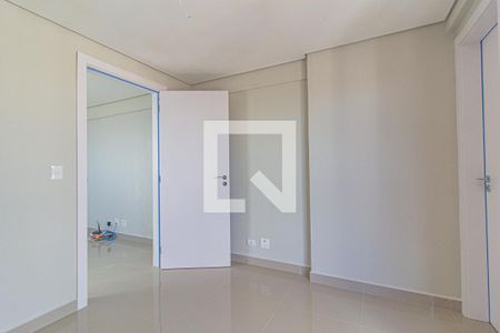 Quarto de kitnet/studio para alugar com 1 quarto, 38m² em Centro, Curitiba