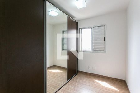 Quarto 1 de apartamento para alugar com 2 quartos, 48m² em Vila Moreira, São Paulo