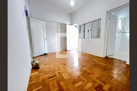 Suite de casa para alugar com 4 quartos, 160m² em Saúde, São Paulo