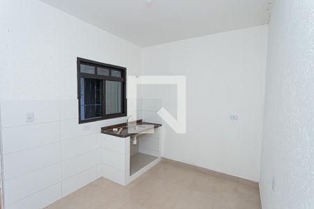 Sala e cozinha de casa para alugar com 1 quarto, 28m² em Vila Pereira Barreto, São Paulo