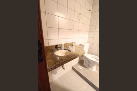 Banheiro de apartamento para alugar com 1 quarto, 37m² em Jacarepaguá, Rio de Janeiro