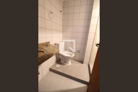 Banheiro de apartamento para alugar com 1 quarto, 37m² em Jacarepaguá, Rio de Janeiro