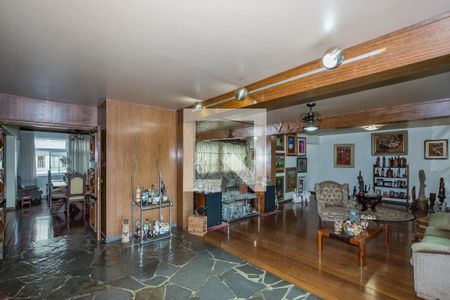 Sala 1 de apartamento à venda com 3 quartos, 280m² em Santa Lúcia, Belo Horizonte