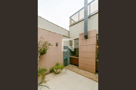 Casa de condomínio para alugar com 344m², 4 quartos e 3 vagas Casa de condomínio para alugar com 344m², 4 quartos e 3 vagasÁrea externa