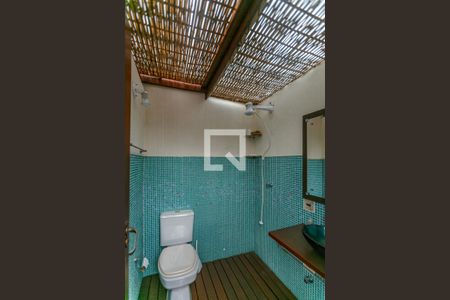 Casa de condomínio para alugar com 344m², 4 quartos e 3 vagas Casa de condomínio para alugar com 344m², 4 quartos e 3 vagasÁrea externa