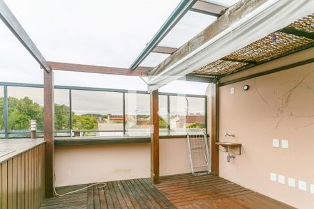 Casa de condomínio para alugar com 344m², 4 quartos e 3 vagas Casa de condomínio para alugar com 344m², 4 quartos e 3 vagasÁrea externa