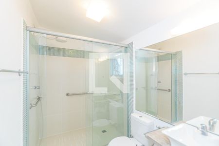 Casa de condomínio para alugar com 344m², 4 quartos e 3 vagas Casa de condomínio para alugar com 344m², 4 quartos e 3 vagasBanheiro