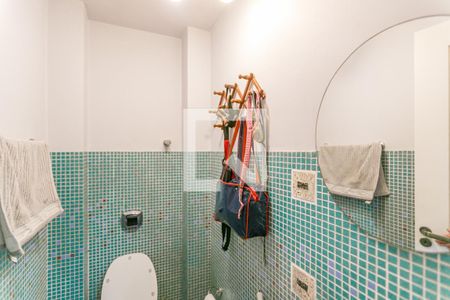 Banheiro de casa de condomínio para alugar com 4 quartos, 344m² em Ipanema, Porto Alegre