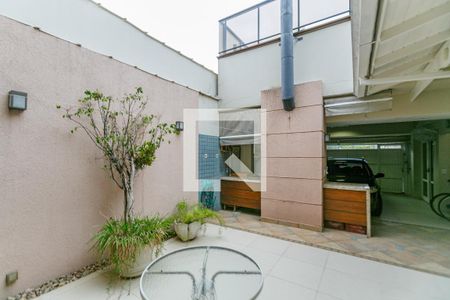 Casa de condomínio para alugar com 344m², 4 quartos e 3 vagas Casa de condomínio para alugar com 344m², 4 quartos e 3 vagasÁrea externa