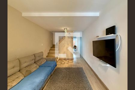 Sala de casa à venda com 3 quartos, 120m² em Vila Socorro, São Paulo