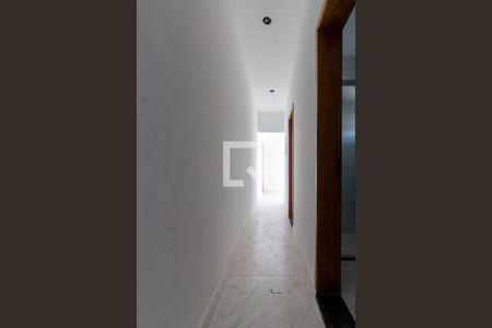 Corredor de apartamento para alugar com 2 quartos, 48m² em Vila Santana, São Paulo