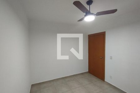 Dormitório 01 de apartamento para alugar com 2 quartos, 43m² em Loteamento Santa Marta, Ribeirão Preto