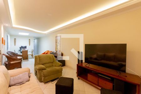 Sala de casa à venda com 4 quartos, 230m² em Vila Santo Estefano, São Paulo