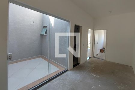 Sala  de casa à venda com 3 quartos, 150m² em Parque Jambeiro, Campinas