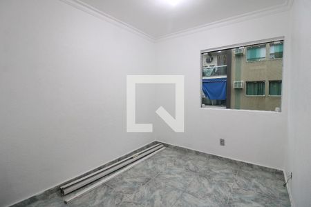 Quarto 1 de apartamento para alugar com 2 quartos, 41m² em Jacarepaguá, Rio de Janeiro
