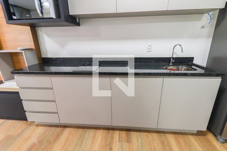 Pia de kitnet/studio para alugar com 1 quarto, 26m² em Centro, Curitiba