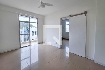 Sala de apartamento para alugar com 1 quarto, 55m² em Centro, Niterói