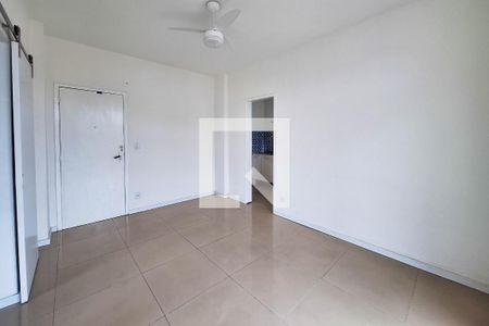 Sala de apartamento para alugar com 1 quarto, 55m² em Centro, Niterói