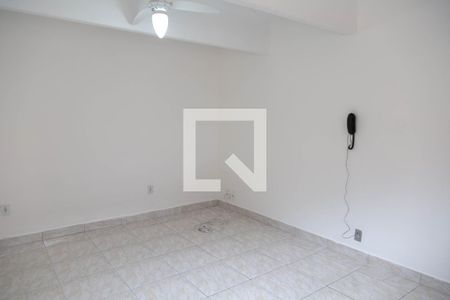 Sala de apartamento para alugar com 3 quartos, 70m² em Parque Cecap, Guarulhos