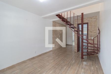 Sala de casa de condomínio para alugar com 2 quartos, 72m² em Rio Branco, Canoas