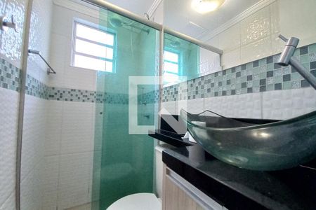 Banheiro de apartamento para alugar com 2 quartos, 45m² em Vila Carminha, Campinas