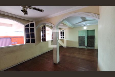 Sala de casa à venda com 3 quartos, 360m² em Riacho das Pedras, Contagem