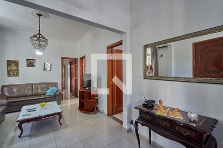 Casa para alugar com 200m², 3 quartos e 4 vagasSala