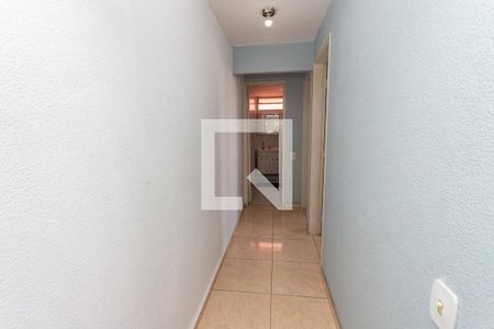 Corredor de apartamento à venda com 2 quartos, 70m² em Jardim Prudência, Diadema
