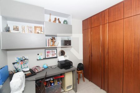 Quarto 1 de apartamento à venda com 4 quartos, 200m² em Santa Branca, Belo Horizonte