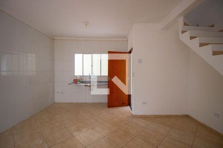 Sala-Cozinha de casa para alugar com 2 quartos, 66m² em Cidade Nitro Operária, São Paulo