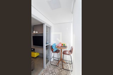 Varanda da sala de apartamento à venda com 3 quartos, 87m² em Jardim Guanabara, Belo Horizonte