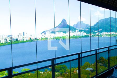 Sala vista  de apartamento à venda com 4 quartos, 540m² em Lagoa, Rio de Janeiro
