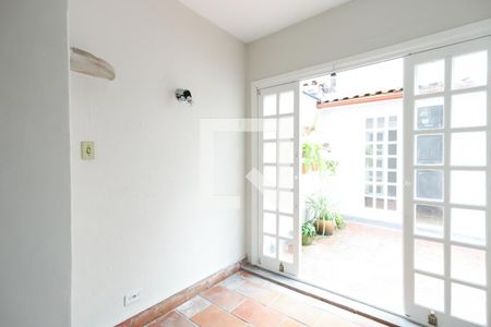 Sala de casa de condomínio para alugar com 3 quartos, 125m² em Bela Vista, São Paulo