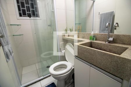 Banheiro de apartamento para alugar com 1 quarto, 35m² em Jardim Helga, São Paulo
