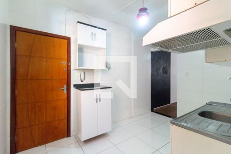 Cozinha e área de serviço de kitnet/studio à venda com 1 quarto, 39m² em Liberdade, São Paulo