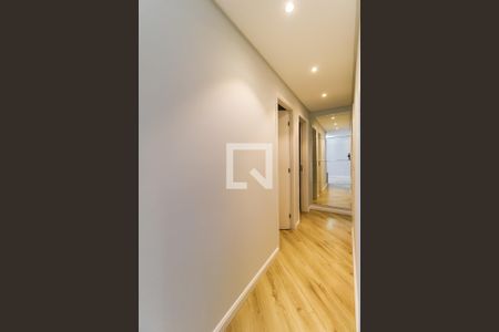 Corredor de apartamento à venda com 3 quartos, 70m² em Vila Andrade, São Paulo