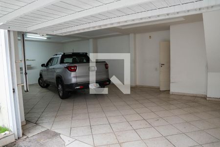 Garagem de casa para alugar com 4 quartos, 400m² em Vila Matilde, São Paulo