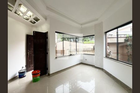 Sala de casa à venda com 5 quartos, 180m² em Vila Comercial, São Paulo