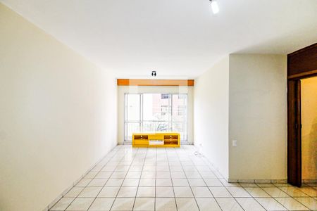 Sala de apartamento para alugar com 3 quartos, 82m² em Chácara Santo Antônio (zona Sul), São Paulo