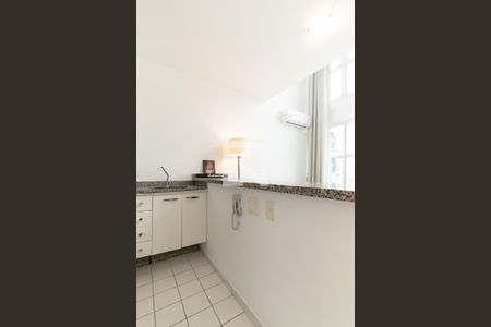 Cozinha de apartamento para alugar com 1 quarto, 50m² em Indianópolis, São Paulo