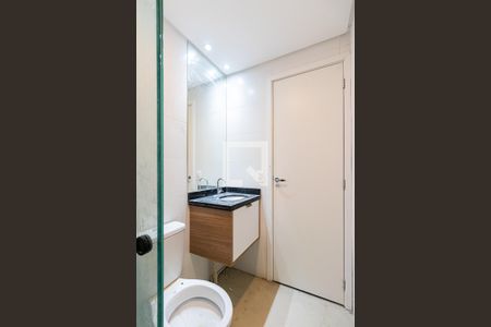 Banheiro de apartamento para alugar com 1 quarto, 30m² em Vila Zilda, São Paulo