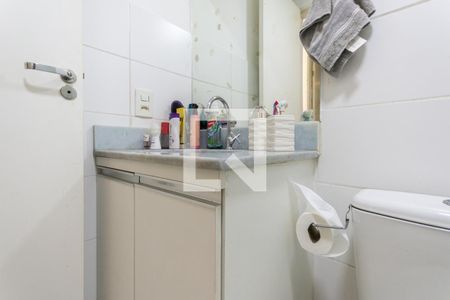 Banheiro de apartamento para alugar com 2 quartos, 70m² em São Cristóvão, Rio de Janeiro