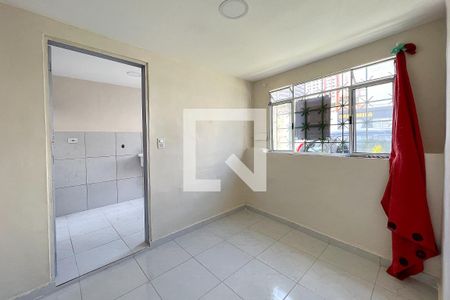 Sala e Quarto de casa para alugar com 1 quarto, 22m² em Vila Romana, São Paulo