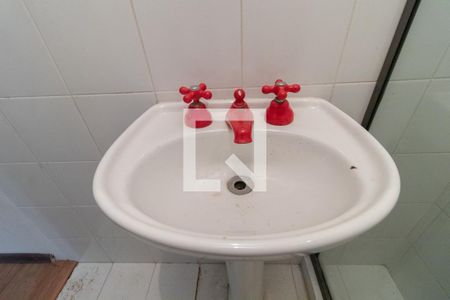 Banheiro do Quarto 1 de apartamento à venda com 3 quartos, 83m² em Ipanema, Porto Alegre