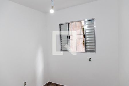 Quarto de casa para alugar com 1 quarto, 50m² em Taboão, Diadema