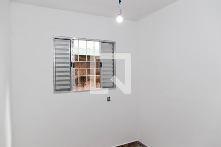 Quarto de casa para alugar com 1 quarto, 50m² em Taboão, Diadema